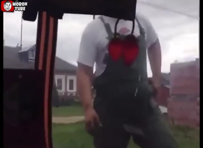Video :A guy wishes to firmly seal his door